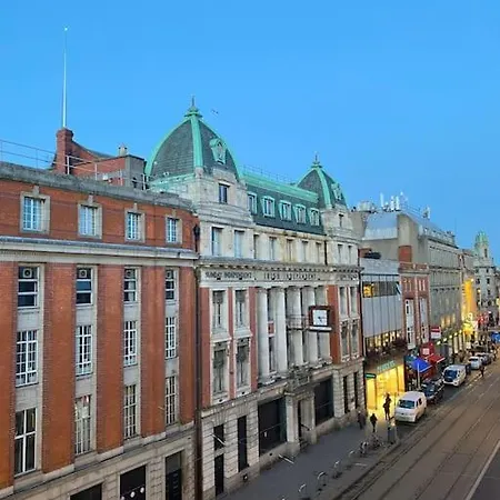 & Spacious Centre Appartement *